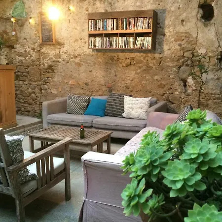 Feriehus Domaine De Capies Pomy